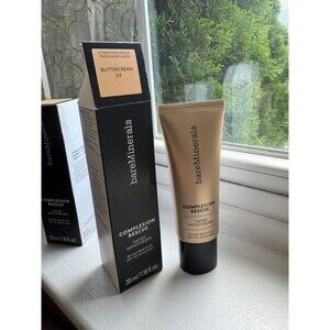 Complexion Rescue Tinted Moisturizer FULL size 35 ml.